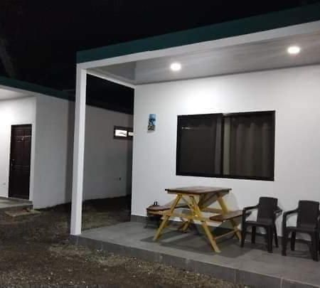 Bari Campings Resort Puerto Viejo de Talamanca Exterior photo